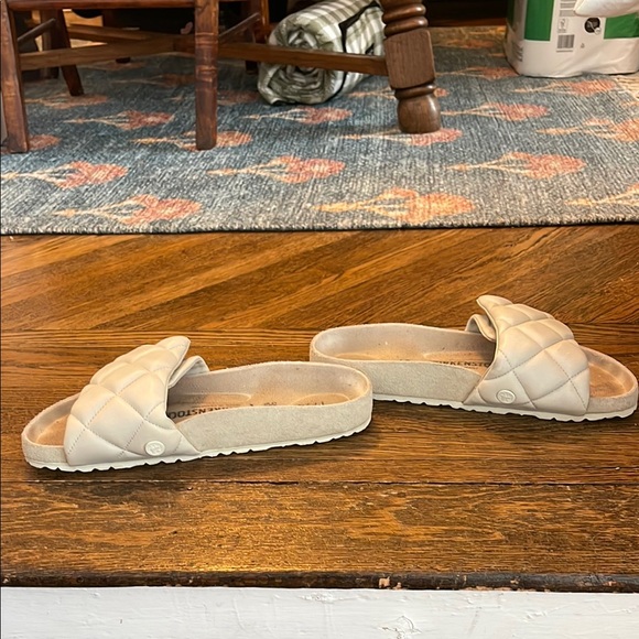 1774 Birkenstock Quilted Slide Sandals in Cream - Picture 7 of 8